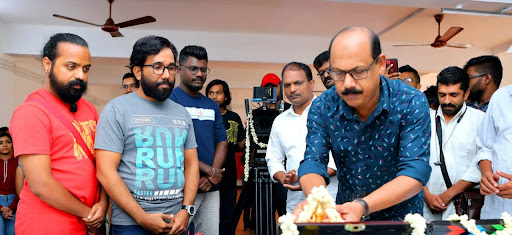  എല്ലാം സെറ്റാണ് 'എന്ന ചിത്രത്തിന് ശേഷം വിനു ശ്രീധര്‍ സംവിധാനം ചെയ്യുന്ന ' ലൗ ഡേല്‍' ആരംഭിച്ചു; അണിനിരക്കുക പുതുമുഖ താരങ്ങള്‍