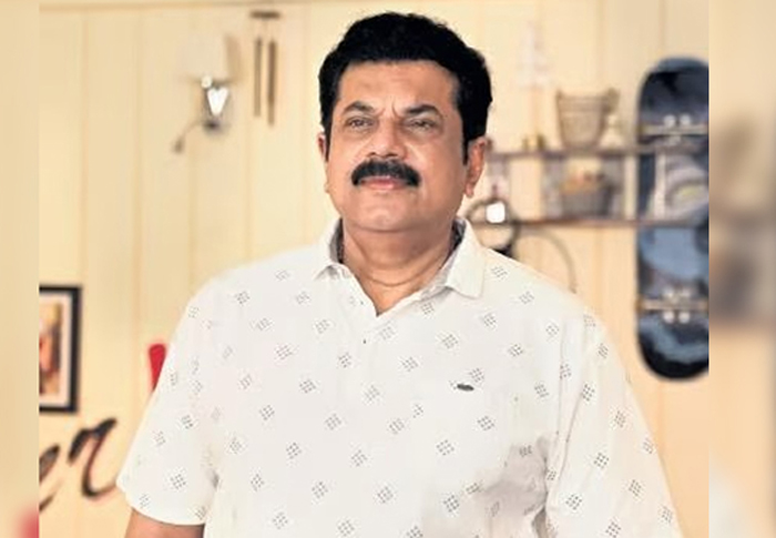  ഡിജിറ്റല്‍ തെളിവുകളില്‍ വാട്ട്സ് ആപ്പ് ചാറ്റുകളും ഇമെയില്‍ സന്ദേശങ്ങളും; നടിയുമായുള്ള സൗഹൃദത്തിനും തെളിവ്; മുകേഷിനെ കുടുക്കി കുറ്റപത്രം;  മുകേഷിനോട് ഞാന്‍ പണം ചോദിച്ചുവെന്നത് ശരിയാണെന്നും സഹായം എന്ന നിലയിലാണ് പണം ചോദിച്ചതെന്നും നീതി കിട്ടുമെന്ന് കരുതിയില്ലെന്നും നടി