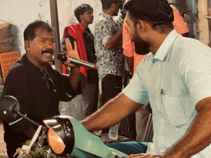 കുടുംബ പ്രേക്ഷകരുടെ  സംവിധായകനായ ഷിജു അരൂരിന്റെ  പുതിയ സീരിയല്‍ മധുരനൊമ്പരക്കാറ്റ് ഹിറ്റിലേക്ക്