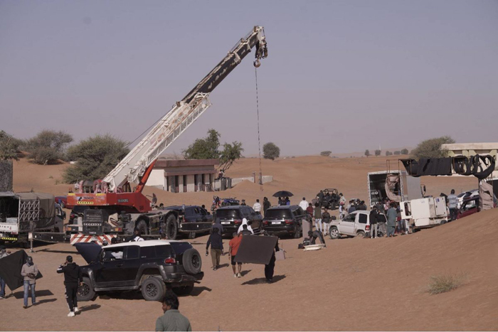  നിവിന്‍ പോളിയുടെ പുതിയ ചിത്രത്തിന്റെ ലൊക്കേഷന്‍ സ്റ്റില്‍ പുറത്ത്; അണിയറയില്‍ ഒരുങ്ങുന്നത് വമ്പന്‍ ചിത്രമെന്ന് റിപ്പോര്‍ട്ട്