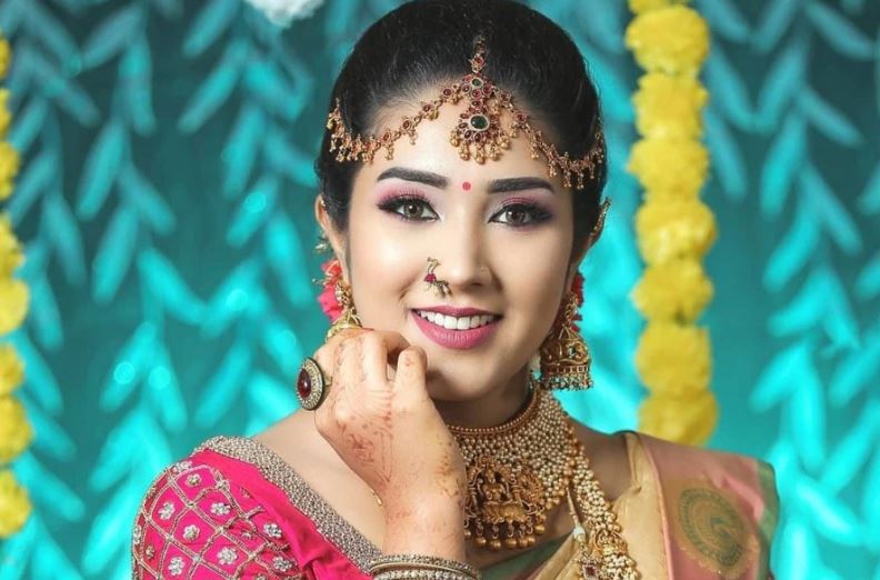 പുതുമുഖങ്ങള്‍ക്ക് അവസരം ലഭിക്കണമെങ്കില്‍ 'അഡ്ജസ്റ്റ്' ചെയ്യണമെന്നും അല്ലാതെ അവസരം ലഭിക്കില്ലെന്നും ചിലര്‍ പറഞ്ഞു; അനമ്മള്‍ അദ്ധ്വാനിച്ച് ഒരു നിലയില്‍ എത്തിയാല്‍ ഇതേ ആളുകള്‍ താനാണ് പ്രശസ്തിയില്‍ എത്തിച്ചതെന്ന് പറയും; കാസ്റ്റിംഗ് കൗച്ചിനെപ്പറ്റി നടി ശ്രീനിധി മേനോന്‍ പങ്ക് വച്ചത്