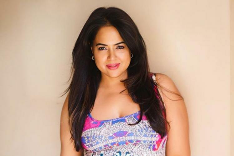 പത്ത് വര്‍ഷത്തിന് മുന്‍പ് ബോളിവുഡ് പ്ലാസ്റ്റിക് സര്‍ജറിയുടെ പിന്നാലെയായിരുന്നു;എനിക്ക് നെഞ്ചില്‍ എപ്പോഴും പാഡ് കെട്ടി നടക്കേണ്ടി വന്നിട്ടുണ്ട്; ഭ്രാന്തമായ ഒരു കാലഘട്ടമായിരുന്നു അത്; തുറന്ന് പറച്ചിലുകളുമായി സമീറ റെഡ്ഡി വീണ്ടും വാര്‍ത്തകളില്‍ നിറയുമ്പോള്‍