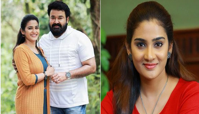 വളരെ സിമ്പിളായി സംസാരിക്കുന്ന ഒരാളാണ് ലാലേട്ടൻ; അദ്ദേഹത്തിനൊപ്പം ജോലി ചെയ്യുന്നത് വലിയൊരു അനുഭവമായിരുന്നു; മനസ്സ് തുറന്ന് അദിതി രവി 