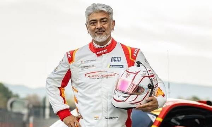  ഓടിച്ച കാര്‍ നിയന്ത്രണം വിട്ടു ഇടിച്ചു; റേസിംഗ് പ്രാക്റ്റീസിനിടെ വീണ്ടും അജിത്തിനു അപകടം; താരം ആരോഗ്യവാന്‍ 