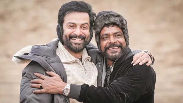 ആ ഹെലികോപ്ടറിന്റെ കാര്യം? പിറന്നാള്‍ ആശംസകളറിയിച്ച് എത്തിയ ആന്റണി പെരുമ്പാവൂരിനോട് പൃഥ്വിരാജ്;  രസകരമായ കമന്റുകളുമായി സോഷ്യല്‍മീഡിയയും