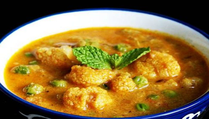 കോളിഫ്‌ളവർ കുറുമ  തയ്യാറാക്കാം 