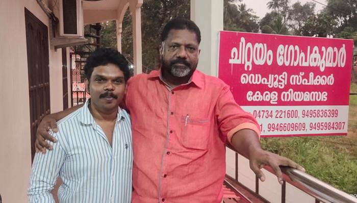കേരള നിയമസഭയില്‍ ചര്‍ച്ചയായി അരുണ്‍ രാജ് ചിത്രം; ഡെപ്യൂട്ടി സ്പീക്കര്‍ ചിറ്റയം ഗോപകുമാറിനെ സന്ദര്‍ശിച്ച് മഹാത്മാ അയ്യന്‍കാളി സംവിധായകന്‍
