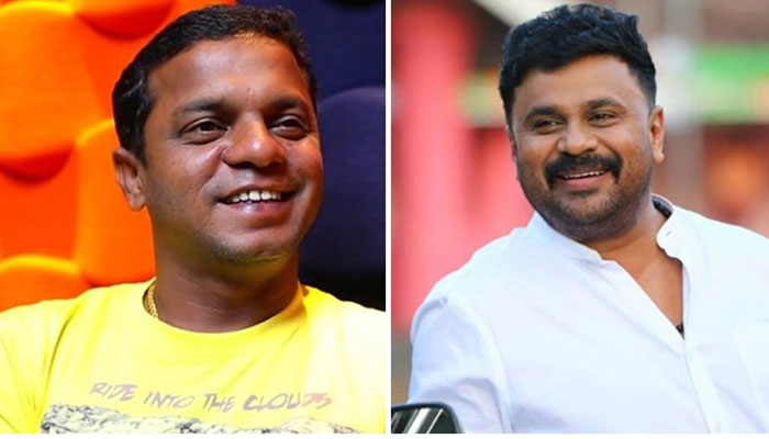 എനിക്ക് സ്വന്തം ചേട്ടനെപ്പോലെയാണ് ദിലീപേട്ടൻ;അദ്ദേഹം അങ്ങനെ ചെയ്യില്ല എന്നാണ് എന്റെ വിശ്വാസം: ധർമ്മജൻ 