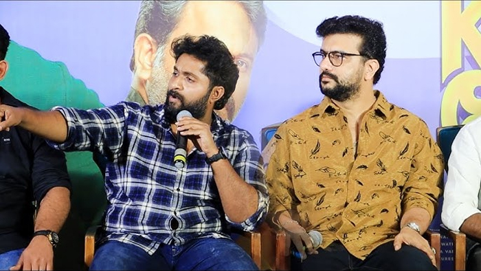  ധ്യാനിനെ കള്ളപ്പണം 'വെളുപ്പിക്കല്‍ സ്റ്റാര്‍' എന്ന പേരിട്ടു വിളിക്കുന്നുവെന്ന് ചോദ്യം; സിനിമയെ എങ്ങനെ കാണണമെന്ന് നീ ആണോ പഠിപ്പിക്കുക?', എന്ത് പ്രൂഫ് ഉണ്ട് പറയുന്നതിന് എന്ന് പൊട്ടിത്തെറിച്ച് ധ്യാന്‍ ശ്രീനിവാസന്‍