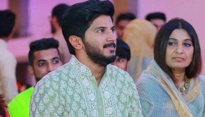 ഞാൻ വീട്ടിൽ വെറുതെ ഇരിക്കുന്നത് കാണുമ്പോൾ ഉമ്മച്ചിക്ക് ടെൻഷനാണ്; ഇങ്ങനെ വെറുതെ ഇരുന്നാൽ മതിയോ? കഥ ഒന്നും കേൾക്കുന്നില്ലേ എന്നൊക്കെ ഉമ്മച്ചി ചോദിക്കും; പിന്നെ ഉമ്മയെ കാണുമ്പോൾ തിരക്ക് അഭിനയിക്കും; രസകരമായ അനുഭവം പങ്ക് വച്ച് ദുൽഖർ സൽമാൻ