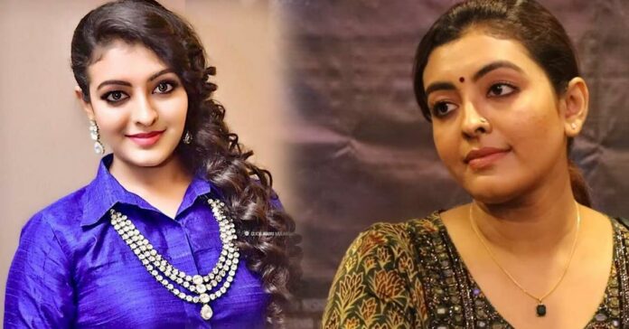  അമ്മയ്ക്ക് മൂക്കുത്തി ഇട്ടു കൊടുക്കുന്ന വീഡിയോ പങ്ക് വച്ച ദുര്‍ഗാ കൃഷ്ണയ്ക്ക് നേരെ അശ്ലീല കമന്റുമായി യുവാവ്; ആരുടെയോ കോണ്ടം ലീക്ക് ആയി ഉണ്ടായ പ്രതിഭാസമേ..അത്ര മുട്ടിനില്‍ക്കുകയാണെങ്കില്‍ കമന്റിടാന്‍ ഒറിജിനല്‍ അക്കൗണ്ടില്‍ വാ എന്ന മാസ്  മറുപടി നല്‍കി നടി; കൈയ്യടിച്ച് ആരാധകരും