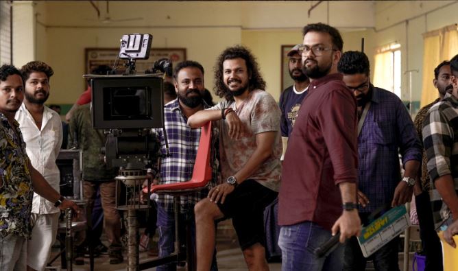  ഉണ്ണി മുകുന്ദന്‍- നിഖില വിമല്‍ കോംബോയില്‍ 'ഗെറ്റ് സെറ്റ് ബേബി'; ചിത്രീകരണം ആരംഭിച്ചു