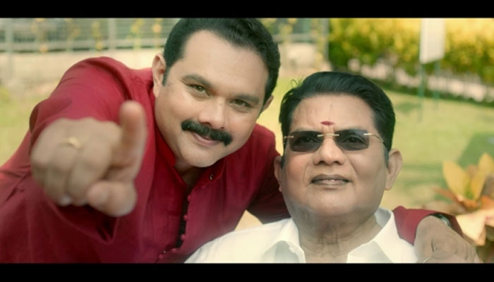 മകനും മകൾക്കും കൊച്ചുമക്കൾക്കുമൊപ്പം വാട്ടർ തീം പാർക്ക് സന്ദർശിച്ച് ജഗതി; കൊച്ചുമക്കളുടെ സന്തോഷത്തിനൊപ്പം പങ്ക് ചേർന്ന് നടൻ; ഇടവേളക്ക് ശേഷം ജഗതി ശ്രീകുമാർ വീണ്ടും ക്യാമറയ്ക്ക് മുന്നിലെത്തിയ പരസ്യം കാണാം