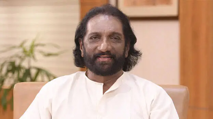 നമ്മള്‍ വേണോ വേണ്ടയോ എന്ന് തീരുമാനിക്കുന്നത് പവര്‍ഗ്രൂപ്പുകളാണ്; നമ്മുടെ കൈയില്‍ കഴിവുണ്ടെന്ന് പറഞ്ഞിട്ട് കാര്യമില്ല;വെള്ള നിറം ഇന്നെനിക്ക് മാരണമായി മാറിയിരിക്കുന്നു; മാര്‍ക്കോസ് പറയുന്നത്