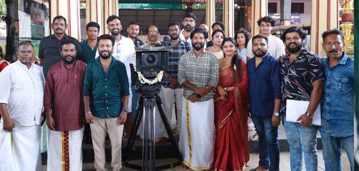  തമിഴില്‍ നിന്നും മലയാളത്തിലേക്ക് അരങേറ്റം കുറിച്ച് സംവിധായകന്‍ കൊമ്പയ്യ; നടന്‍ വിഷ്ണു ഉണ്ണികൃഷ്ണന്‍; പുതിയ ചിത്രത്തിന്റെ പൂജയും സ്വിച്ചോണ്‍ കര്‍മ്മവും നടന്നു