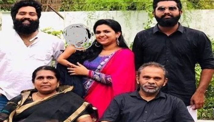   കൊല്ലത്തെ പെൺകുട്ടി ആത്മഹത്യ ചെയ്‌ത സംഭവം; റംസിയെ പറ്റികൂടുതൽ   അന്വേഷിച്ച പോലീസ് പറഞ്ഞത്  ഇങ്ങനെ 