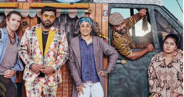 ഈ ഫ്രണ്ടസ്ഷിപ്പൊന്നും അധികകാലം കാണില്ല; ആട്ടവും പാട്ടും പാര്‍ട്ടിയുമായായി സാറ്റര്‍ഡേ നൈറ്റ് ട്രെയ്ലര്‍       