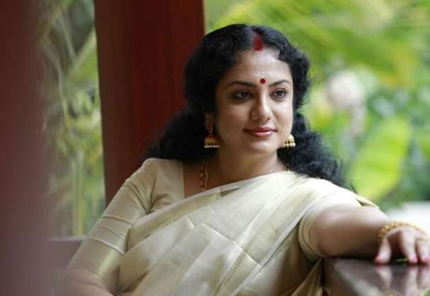 എന്റ രണ്ടു മക്കള്‍ക്ക് വേണ്ടിയാണ് ഞാന്‍ ജോലി ചെയ്യുന്നത്; അതുകൊണ്ട് അഭിനയമോഹികളോട് പറയുന്ന ആ സ്ഥിരം ഡയലോഗ് എന്നോട് പറയരുതെന്ന് നടി മായാമേനോന്‍