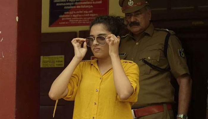 'ഒരു പെണ്ണ് ഒന്നില്‍ കൂടുതല്‍ പ്രേമിച്ചാല്‍ ആവള്‍ പോക്ക് കേസ്!'; നീര്‍മാതളം പൂത്തകാലത്തിന്റെ ടീസര്‍ പുറത്ത്