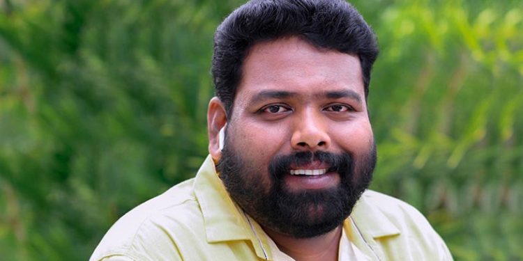  വാര്‍ത്ത പ്രചരിക്കുമ്പോള്‍ ഭാര്യ തിരുപ്പതിയില്‍; താന്‍ വിമാനത്തില്‍ വച്ച്  ആത്മഹത്യക്ക് ശ്രമിച്ചെന്ന് ഭാര്യ പോലും സംശയിച്ചു; പ്രചരിച്ചത് പുതിയ ചിത്രത്തിന്റെ ഷൂട്ടിങിനിടെയില്‍ എടുത്ത ചിത്രങ്ങളും വീഡിയോയും; വ്യാജ ആത്മഹത്യാ വാര്‍ത്തയില്‍ നടപടിക്കൊരുങ്ങി നോബിയും സംവിധായകനും