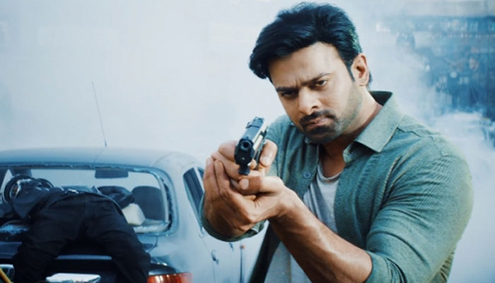 വമ്പൻ വിഷ്വൽസും ഇടിവെട്ട് ആക്ഷനുമായി സാഹോയുടെ ടീസർ; റിലീസ് ചെയ്ത് നിമിഷങ്ങൾക്കകം തരംഗമായി ഒന്നര മിനിട്ട് ദൈർഘ്യമുള്ള ടീസർ; ഹിന്ദി-തമിഴ്-തെലുങ്കു ഭാഷകളിൽ ഓഗസ്റ്റ് 15 ചിത്രം റിലീസ് ചെയ്യും; ബാഹുബലിക്ക് ശേഷം ഒരു പ്രഭാസ് ചിത്രമെത്തുന്നത് രണ്ടുവർഷത്തിന് ശേഷം