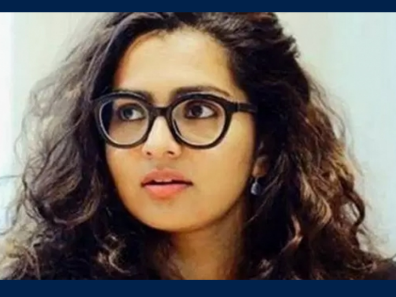 മൈ സ്റ്റോറിക്കെതിരെയുള്ള സൈബർ അക്രമത്തിൽ വീട്ടുകാർക്കും സുഹൃത്തുക്കൾക്കും നല്ല ഭയമുണ്ട്`; സത്യം പറയുന്നത് ഭക്ഷണം കഴിക്കുന്നതും ഉറങ്ങുന്നതും പോലെ പ്രധാനം; പ്രേക്ഷകരുമായുള്ള ബന്ധം ഏറ്റവും വിലപ്പെട്ടത്; പ്രതികരിക്കുന്നതൊന്നും തനിക്ക് വേണ്ടി മാത്രമല്ല; സൈബർ ആക്രമത്തിൽ പ്രതികരണവുമായി നടി പാർവ്വതി