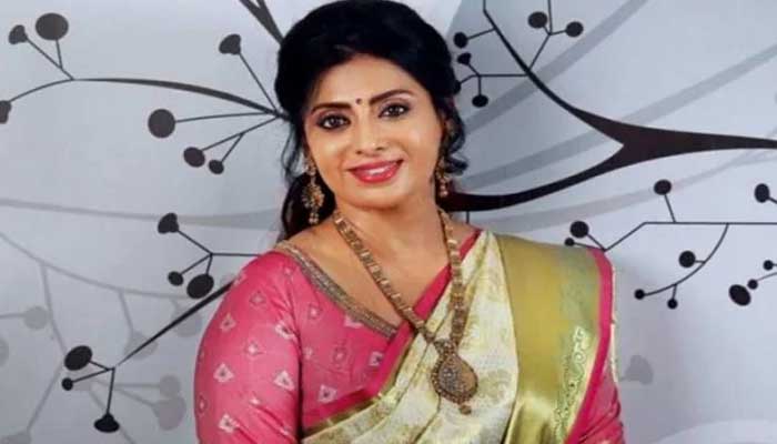 സിനിമാ നടി പ്രിയാ രാമൻ ബിജെപിയിലേക്ക്; തീരുമാനം ആന്ധ്ര സംസ്ഥാന ജനറൽ സെക്രട്ടറിയുമായി നടത്തിയ ചർച്ചയ്ക്ക് ശേഷം; പാർട്ടിയിലേക്ക് കടക്കുന്നത് സ്ഥാനമാനങ്ങൾ ആഗ്രഹിച്ചല്ലെന്ന് താരം
