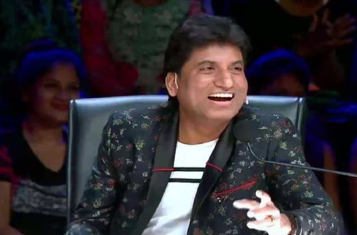 ജിമ്മില്‍ വര്‍ക്ക്ഔട്ട്‌ ചെയ്യുന്നതിനിടെ നെഞ്ചുവേദനയെ തുടര്‍ന്ന് കുഴഞ്ഞുവീണു; കൊമേഡിയന്‍ രാജു ശ്രീവാസ്തവ വെന്റിലേറ്ററില്‍; മരുന്നുകളോട് പ്രതികരിക്കുന്നുവെന്ന് ആശുപത്രി അധികൃതര്‍