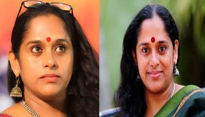  അസത്യത്തെകുറിച്ച് ചോദിയ്ക്കാൻ ശ്രമിച്ചപ്പോൾ തന്നെ അവർ ബഹളം വെയ്ക്കുകയും സ്ത്രീയെ അപമാനിച്ചു എന്ന തരത്തിൽ വിഷയം മാറ്റുകയുമാണുണ്ടായത്;   കള്ളപ്പരാതിയുമായി നടി സജിത മഠത്തിൽ; നടിക്ക് എതിരെ ഫോട്ടോഗ്രാഫർ രംഗത്ത് 