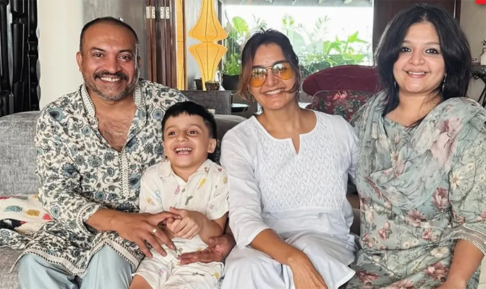   സൗബിന്‍ ഷാഹിറിന്റെ വീട്ടിലെ പെരുന്നാള്‍ ആഘോഷങ്ങളില്‍ അതിഥിയായെത്തി മഞ്ജു;  പെരുന്നാള്‍ ആശംസയറിയിച്ച് നടന്‍ പങ്ക് വച്ച കുടുംബചിത്രങ്ങളില്‍ തിളങ്ങി മഞ്ജു