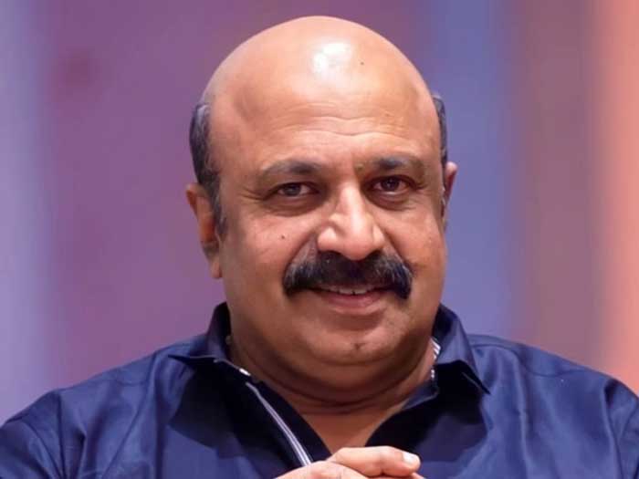 ബലാത്സംഗ കേസില്‍ സിദ്ദിഖിന് ഇടക്കാല ആശ്വാസം; രണ്ടാഴ്ച്ചത്തേക്ക് അറസ്റ്റ് തടഞ്ഞു സുപ്രീംകോടതി; യുവതി പരാതി നല്‍കിയത് എട്ട് വര്‍ഷത്തിന് ശേഷമാണെന്ന വാദം മുഖവിലക്കെടുത്ത് കോടതിയുടെ നിര്‍ണായക വിധി