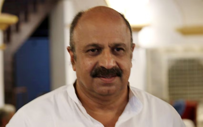  പ്രധാന കഥാപാത്രമായി ചുരുക്കം സിനിമകളിലാണ് അഭിനയിച്ചത്; മലയാള സിനിമയിലെ ശക്തനായ വ്യക്തി അല്ല; പൊലീസ് ഇല്ലാക്കഥകള്‍ മെനയുന്നു'; ബലാത്സംഗ കേസില്‍ അന്വേഷണ ഉദ്യോഗസ്ഥനെതിരേ മറുപടി സത്യവാങ്മൂലം ഫയല്‍ ചെയ്ത് സിദ്ദിഖ്