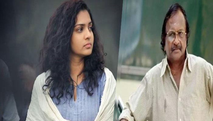 ഒട്ടും അർഹതയില്ലാതെ ഒരു  പ്രധാന സ്ഥാനത്തെത്തിയ എക്സ്ട്രാനടന്റെ കളിതമാശയായി വേണമെങ്കിൽ  നടി പാർവതിക്ക് ഇത്  തള്ളിക്കളയാമായിരുന്നു; അമ്മ സംഘടനയിൽ നിന്ന് രാജിവെച്ച നടി പാർവതി തിരുവോത്തിന് അഭിനന്ദനവുമായി സംവിധായകൻ  ശ്രീകുമാരന്‍ തമ്പി രംഗത്ത്