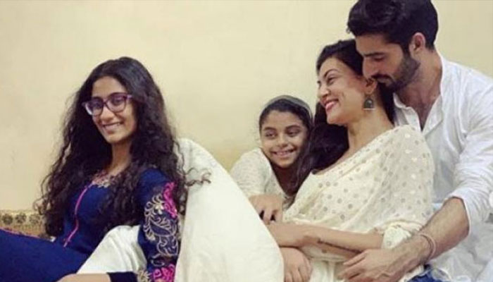 ഞാന്‍ നിന്റെ അമ്മയല്ല എന്ന്് മകളോട് പറഞ്ഞു; നിനക്ക് നിന്റെ മാതാപിതാക്കളെ തിരക്കി പോകാനും സ്വാതന്ത്യമുണ്ട്; പക്ഷേ മകള്‍ പറഞ്ഞത് അമ്പരപ്പിച്ചു; വെളിപ്പെടുത്തി സുസ്മിതാ സെന്‍