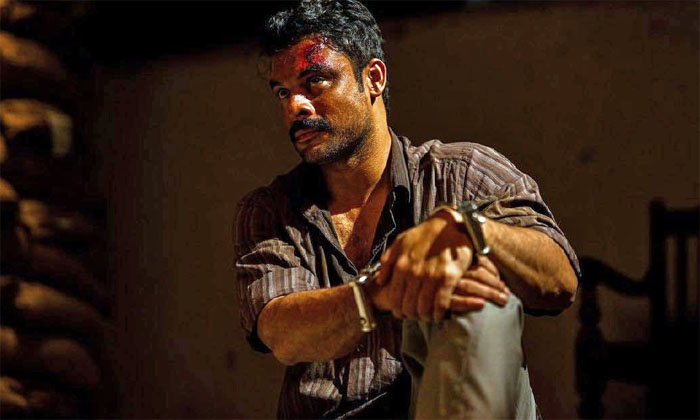  'ആ 65 ദിനങ്ങള്‍...., ജീവിതത്തിന്റെ പ്രതിസന്ധിയും വേദനയും അയാള്‍ക്കൊപ്പം ഞാനും അനുഭവിച്ചു; മറവികള്‍ക്കെതിരായ ഓര്‍മയുടെ പോരാട്ടമാണ് നരിവേട്ട; ധൈര്യത്തോടെ പറയുകയും ചര്‍ച്ചയാവുകയും ചെയ്യേണ്ട ഒരു വിഷയം'; കുറിപ്പുമായി ടൊവിനോ
