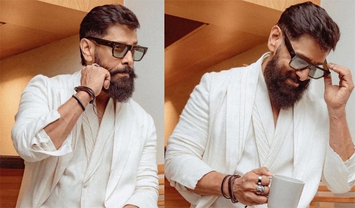  ഞാന്‍ കുറെ നാളായി ആഗ്രഹിക്കുന്നു ഫാന്‍സിന് വേണ്ടി എന്തെങ്കിലും ചെയ്യണം എന്ന്; അതിനാണ് ഈ പടം കഷ്ടപ്പെട്ട് ചെയ്തത്; എന്നാല്‍ അത് വരില്ല എന്ന് അറിഞ്ഞപ്പോള്‍ ശരിക്കും വിഷമിച്ചു; വിജയിക്കില്ല എന്ന് കരുതി'; വിക്രം 